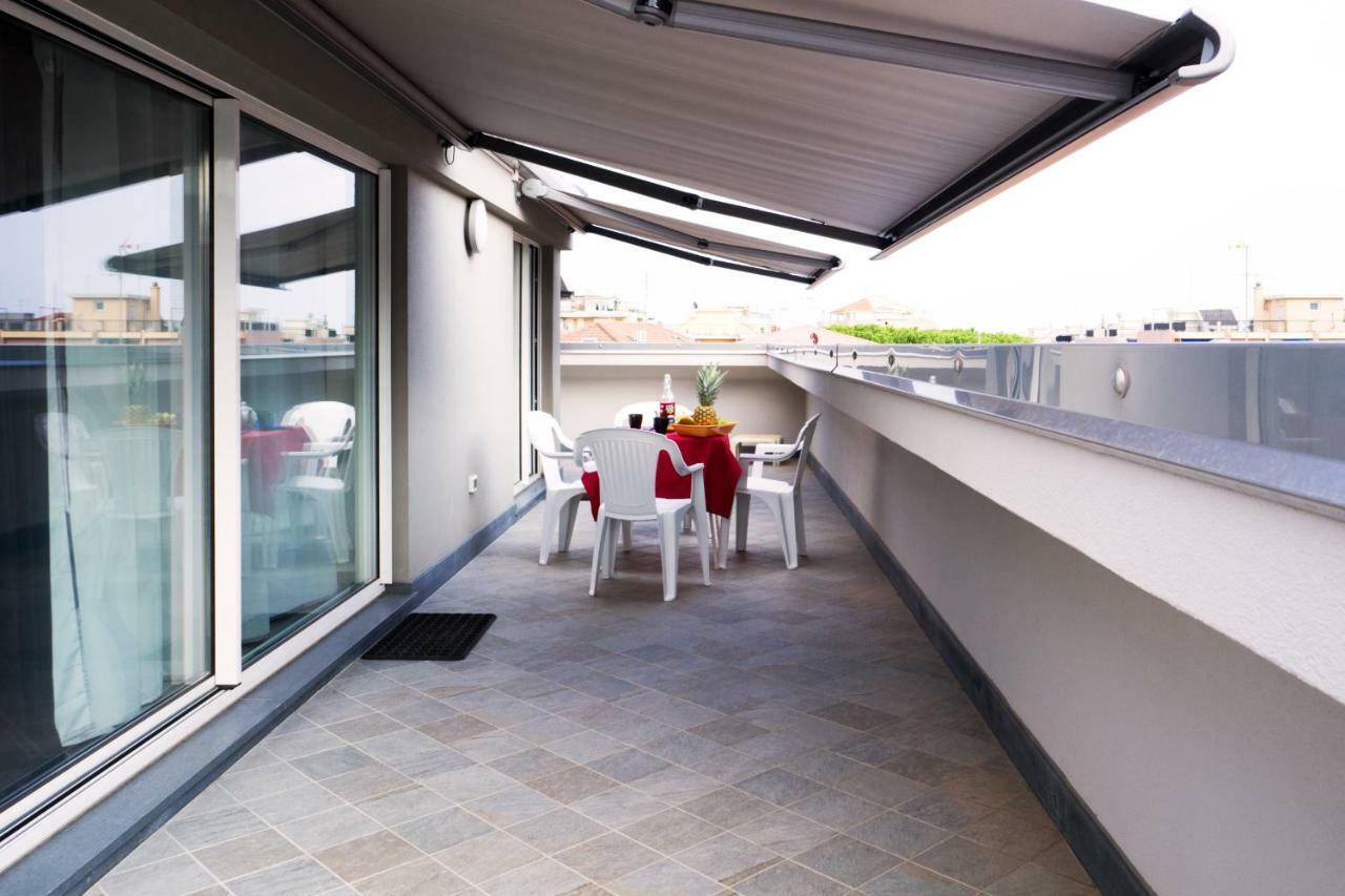 Attico Mutti Apartamento Loano Exterior foto